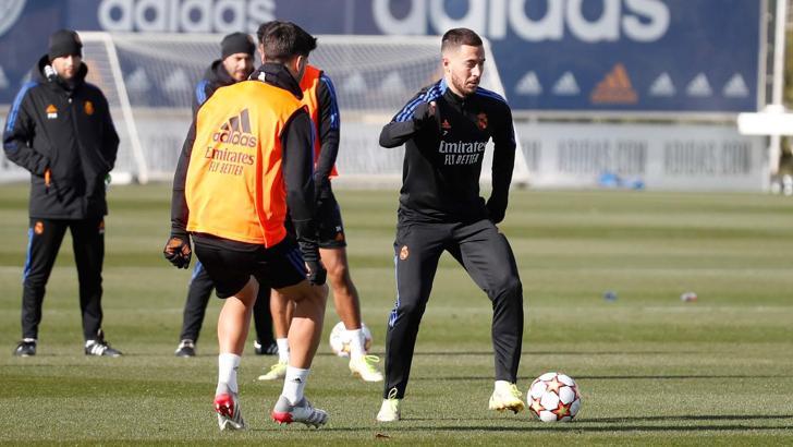 Belçikalı yıldız Eden Hazard, yeniden Premier Lig yolunda