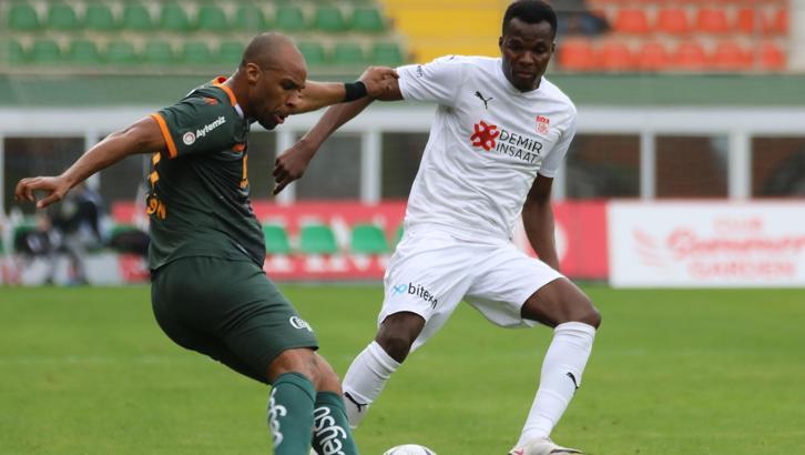 Sivasspor, Alanya'da ilk kez güldü