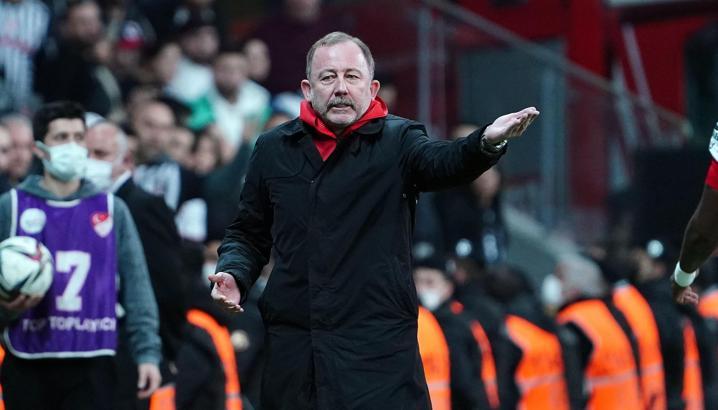 Beşiktaş'ta Sergen Yalçın'ın kulübe verimsizliği!