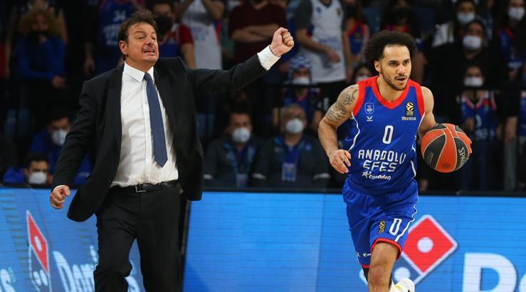 Anadolu Efes'ten hakem isyanı!