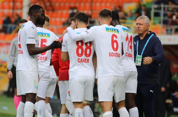 Sivasspor, Alanyaspor deplasmanında 2'de 2 yaptı