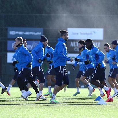 Fenerbahçe'de yıldız futbolcular ilk 11'e dönüyor! İşte sahada olması beklenen kadro