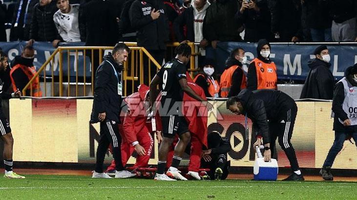 Beşiktaş'ta Kevin N'Koudou şoku yaşanıyor! Sedyeyle çıktı...