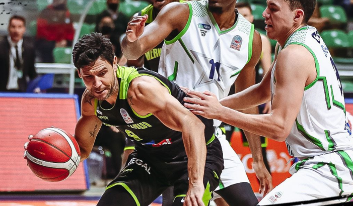 Merkezefendi Belediyesi Basket, Türk Telekom karşısında