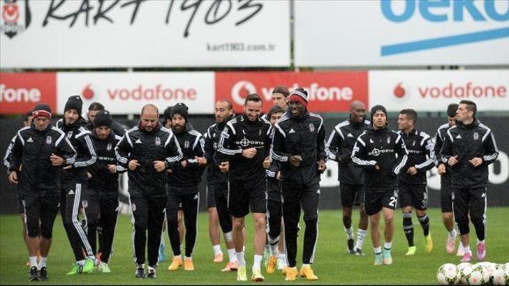 Beşiktaş'ta, UEFA mesaisi sürüyor