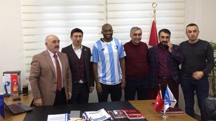 Büyükşehir Belediye Erzurumspor Bekamenga'yı kadrosuna kattı