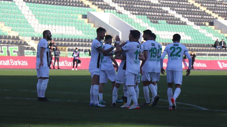 Denizlispor'da kupa sevinci yaşanıyor