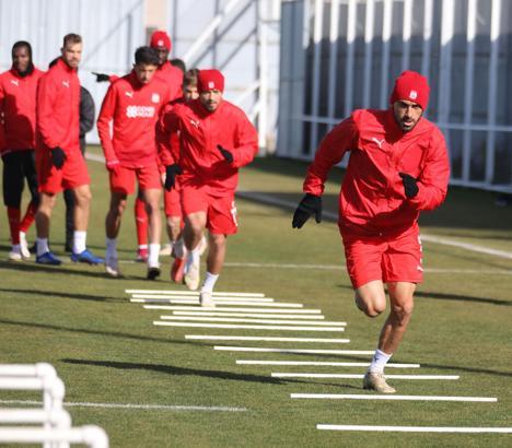 Sivasspor, Alanyaspor maçına yoğun tempoda hazırlanıyor
