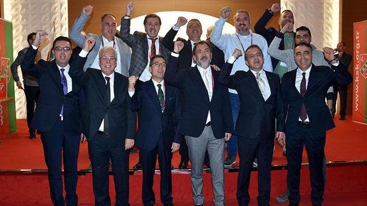 Karşıyaka'da yeni başkan Büyükkarcı