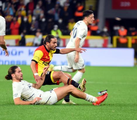 Fenerbahçe'de orta sahanın terminatörü Miguel Crespo