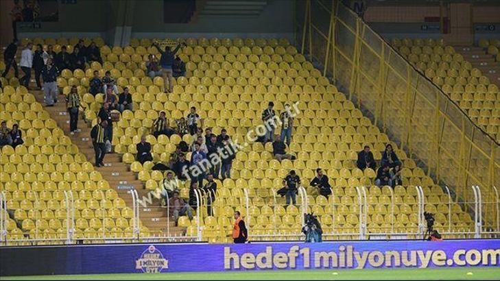 Şükrü Saracoğlu Stadyumu yine boş kaldı