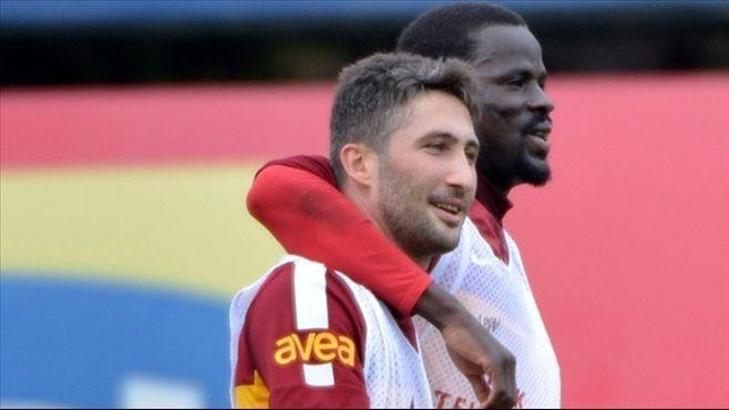 Abdürrahim Albayrak'tan Emmanuel Eboue ve Sabri Sarıoğlu mesajı