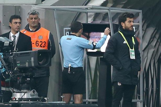 Beşiktaş - Trabzonspor maçının VAR hakemi belli oldu