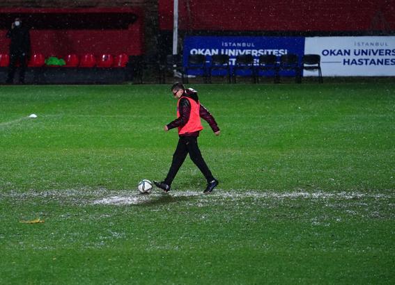 Tuzlaspor - Erzurumspor maçı ileri bir tarihe ertelendi