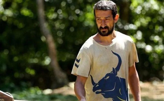 Fenerbahçeli eski futbolcu Serhat Akın, Vitor Pereira'ya yüklendi!