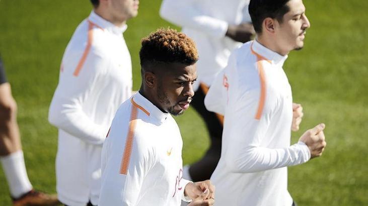 Ryan Donk Galatasaray'da kalmayı garantiledi