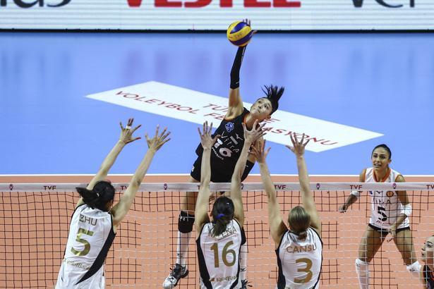Eczacıbaşı VitrA - VakıfBank: 3-1