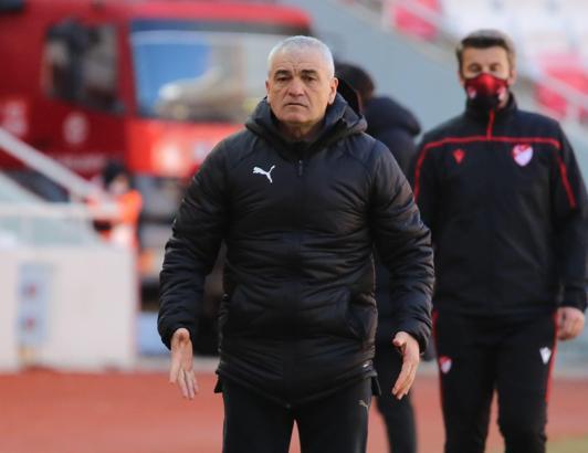 Sivasspor teknik direktörü Rıza Çalımbay'dan Beşiktaş açıklaması