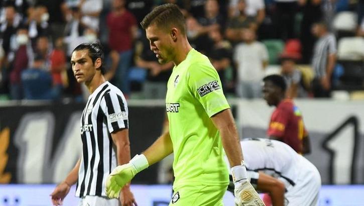Altay'da kaleci Lis parlıyor