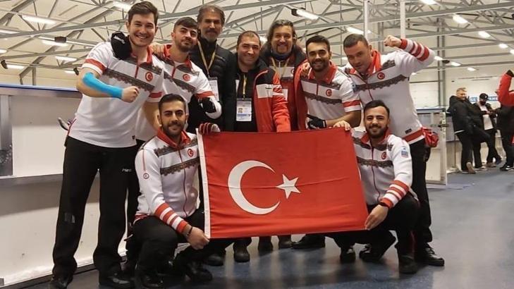 Curlingde Erkek Milli Takımımız'dan tarihi şampiyonluk