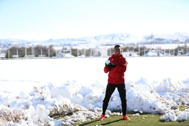 Sivas'ta mutlu bir Robinho!