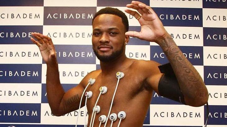 Beşiktaş Cyle Larin'i borsaya bildirdi