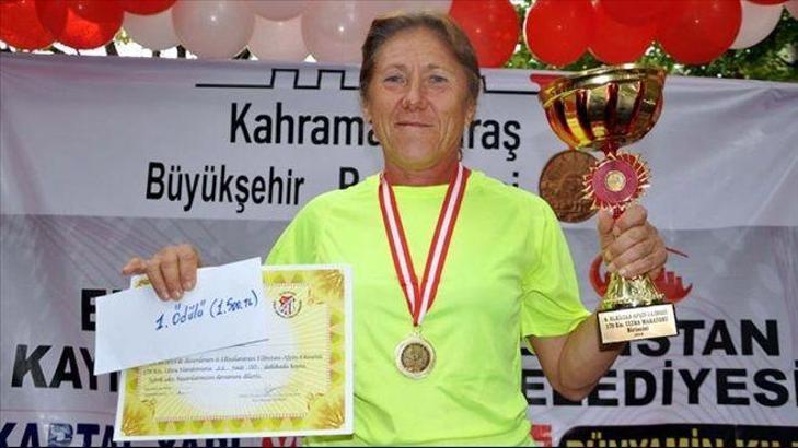 22 saat koşan kadın kazandı