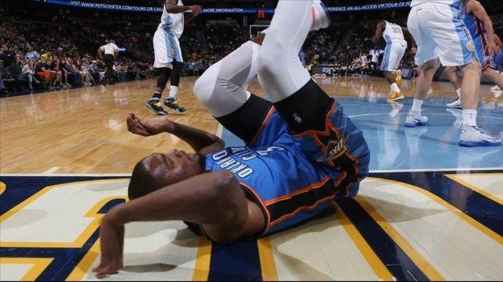 Kevin Durant'ın ayağı kırıldı