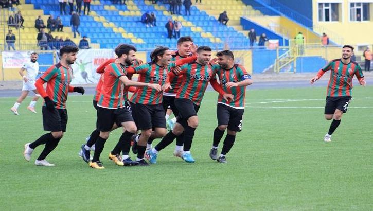 Karşıyaka seri için sahada