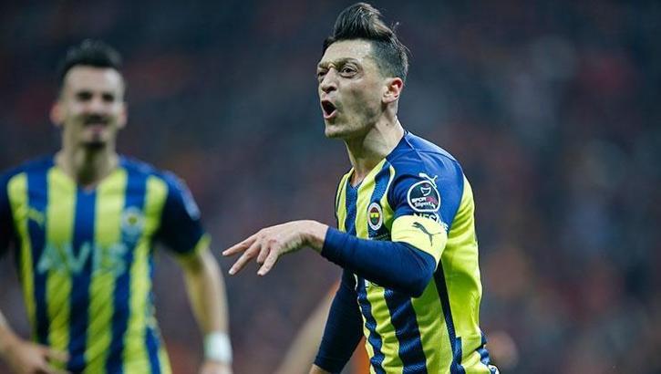 Son dakika: Fenerbahçe'ye Mesut Özil'den müjdeli haber!