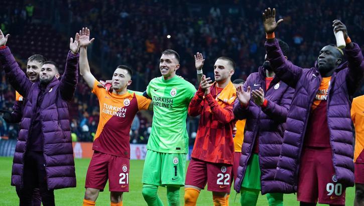 Galatasaray 4. torbadan girip lider olan tek takım