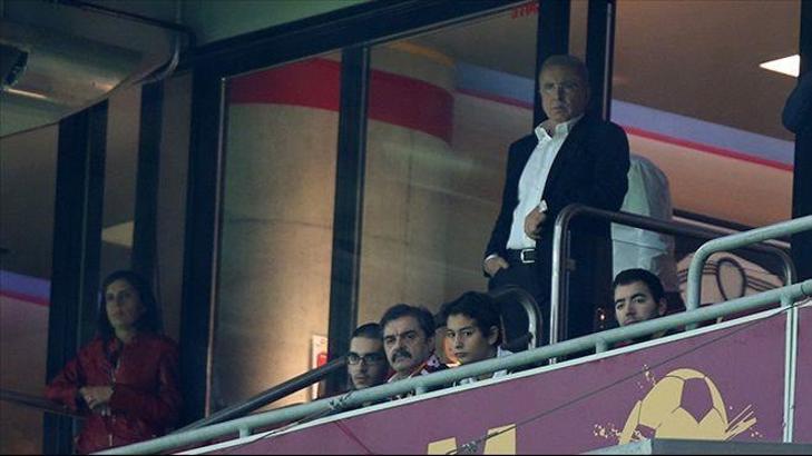 Yalnız adam