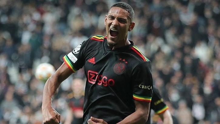 Sebastien Haller, Şampiyonlar Ligi tarihine geçti