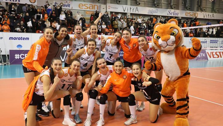 Eczacıbaşı Dynavit - Zeleznicar Lajkovac: 3-0