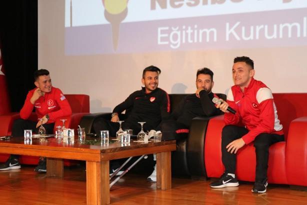 Ampute Milli Futbol Takımı, öğrencilerle buluştu