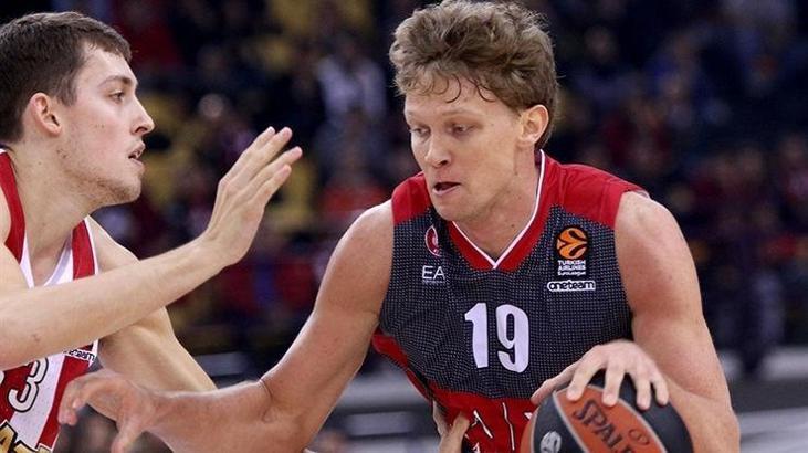 Olympiacos: 87 - AX Olimpia Milan: 80