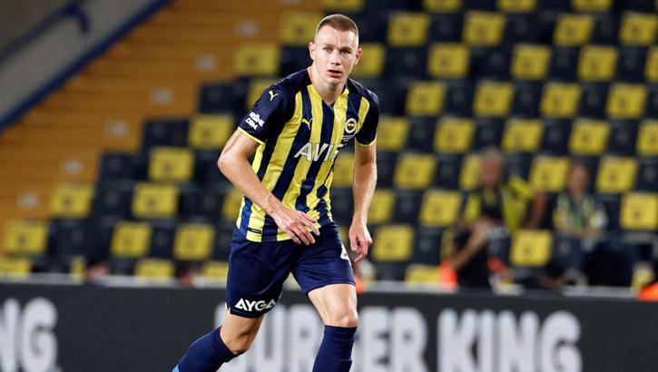 İngilizler'den flaş iddia: Chelsea, Fenerbahçeli Attila Szalai'nin menajeriyle görüştü!