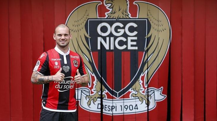 Sneijder resmen Al-Gharafa'da