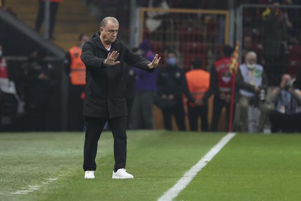 Galatasaray'da son dakika! Fatih Terim yeniden kolları sıvadı!