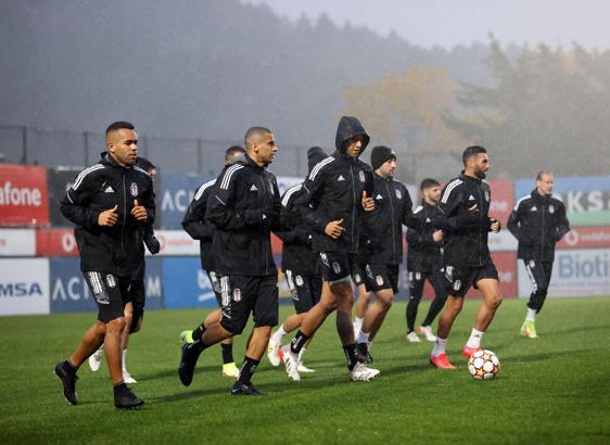 Beşiktaş'ta Sergen Yalçın'dan Ajax maçına sürpriz 11