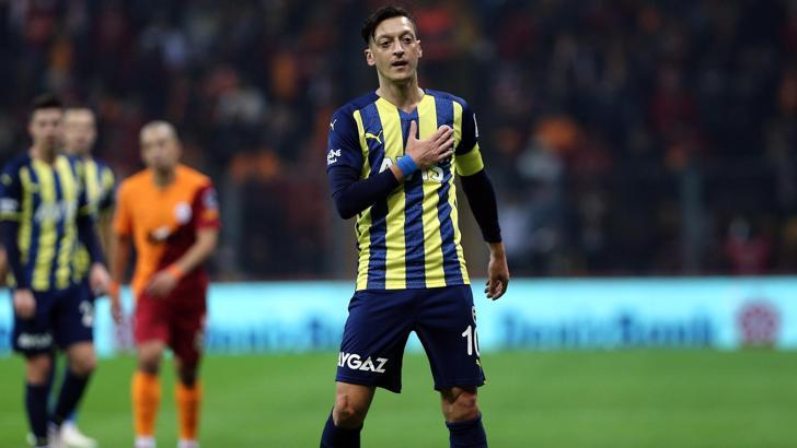 Fenerbahçe haberi: Sol Campbell'dan Mesut Özil değerlendirmesi