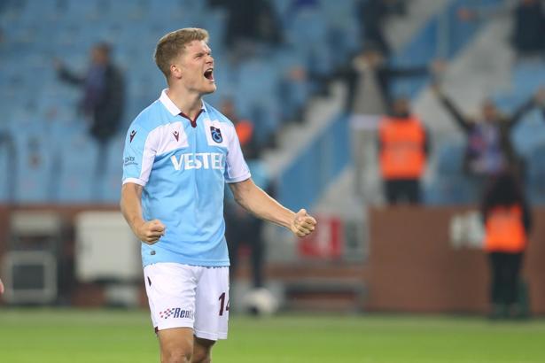 Andreas Cornelius: Çocuğum doğduğundan beri hiç kaybetmedik