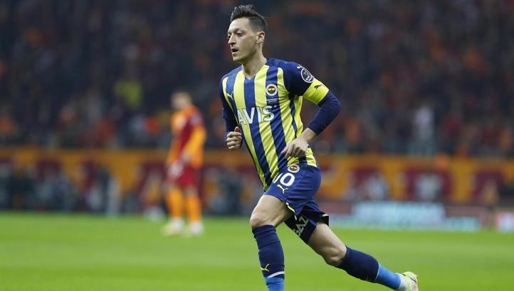 Rıdvan Dilmen'den bomba Mesut Özil açıklaması: Barcelona istiyor!