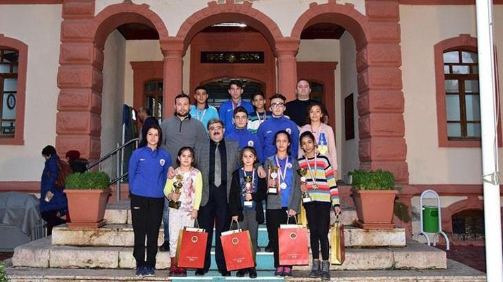 Halter ve judo şampiyonları ödüllendirildi