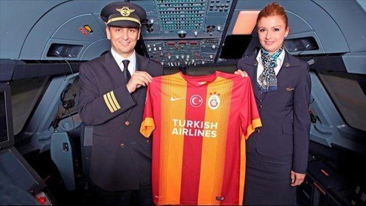 Galatasaray'a 1 değil 2 sponsor!