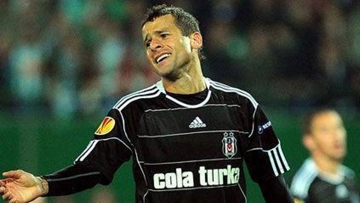Bobo ilk yarıyı kapattı
