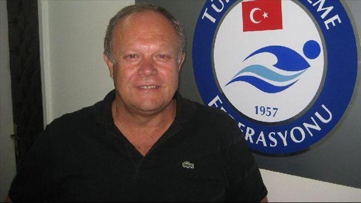 Kulaçlar madalya için atılacak