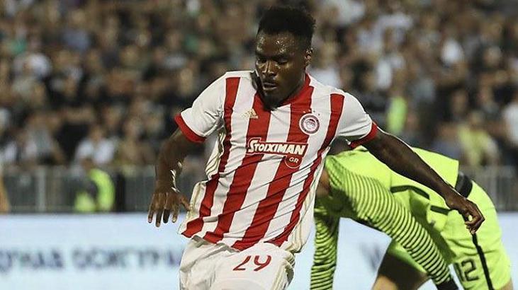 Emenike'den Galatasaray'a teşekkür!