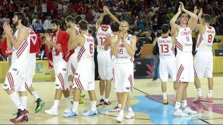 Zafere doğru 'dev' adımlar: 77-64