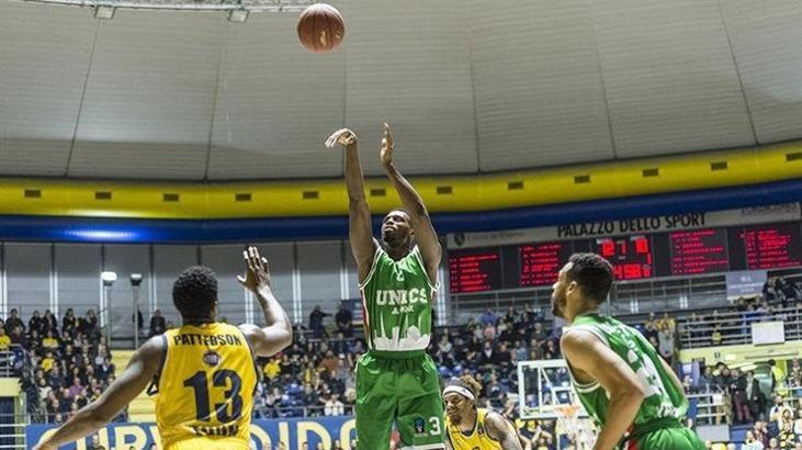 UNICS Kazan ikinci sırayı bırakmadı